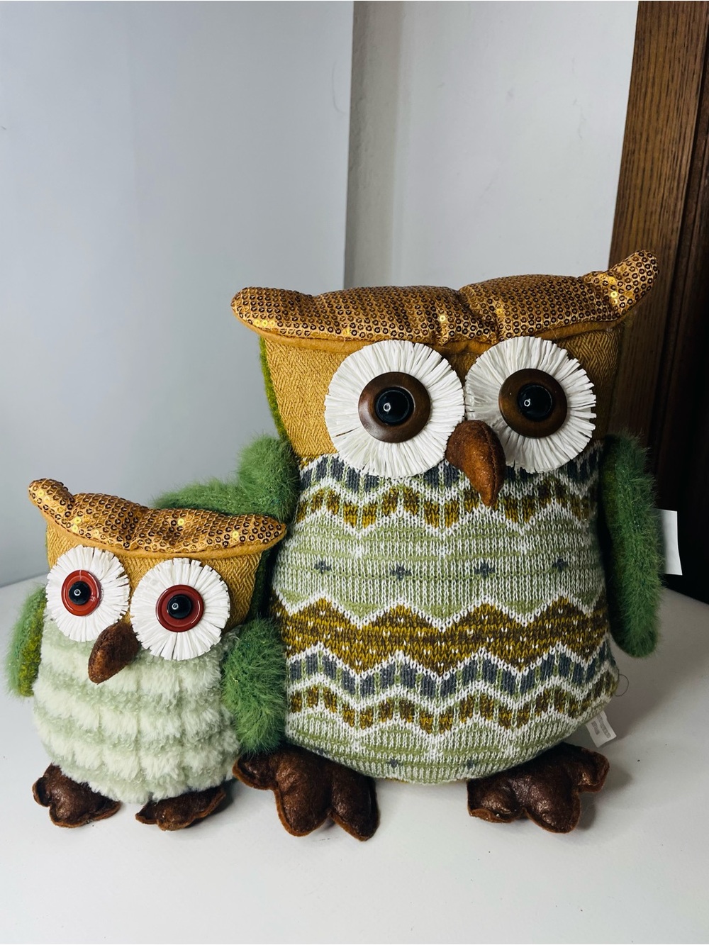 Green Knit Pattern Owl Figurine Set - Decorative Home Art Free Standing